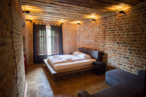 Vysoka Khata1, Lviv